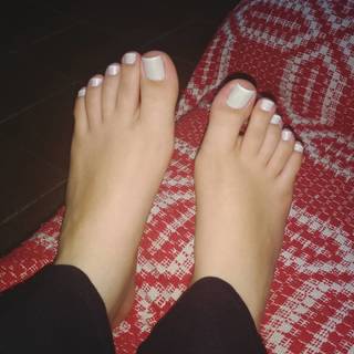 Isa Pes feet photo thumbnail