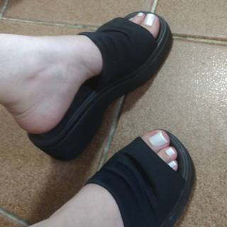 Isa Pes feet photo thumbnail