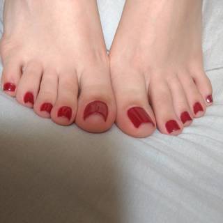 Isa Pes feet photo thumbnail