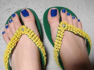 Isa Pes feet photo thumbnail
