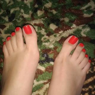 Isa Pes feet photo thumbnail