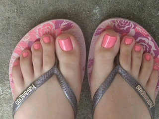 Isa Pes feet photo thumbnail