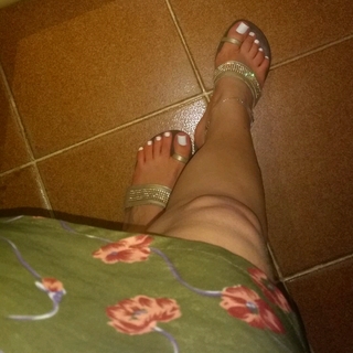 Isa Pes feet photo thumbnail