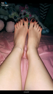 Isa Pes feet photo thumbnail