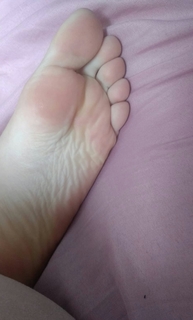 Isa Pes feet photo thumbnail