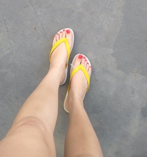 Isa Pes feet photo thumbnail
