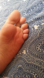 Isa Pes feet photo thumbnail