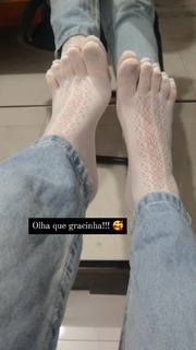 Isa Pes feet photo thumbnail