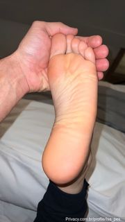 Isa Pes feet photo thumbnail