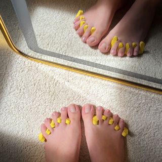 Isa Pes feet photo 16