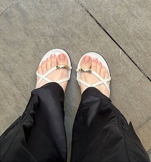 Isa Pes feet photo 14