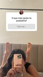 Isa Pes feet photo 1