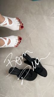 Isa Pes feet photo 14