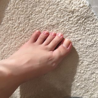 Isa Pes feet photo 2