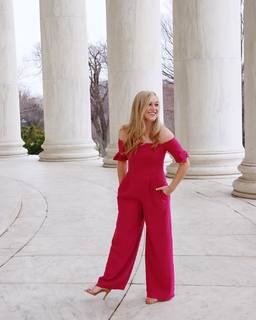 Isabel Brown feet photo 2