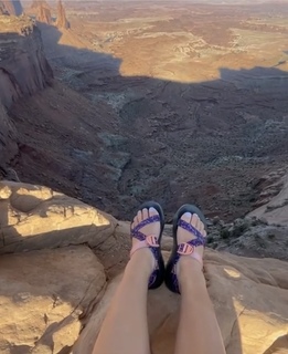 Isabel Brown feet photo 14