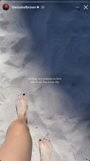 Isabel Brown feet photo 6