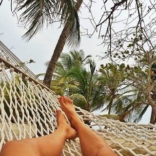 Isabel Cristina Estrada feet photo 9