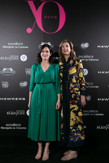 Isabel Díaz Ayuso feet photo thumbnail