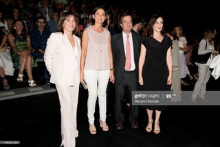 Isabel Díaz Ayuso feet photo thumbnail