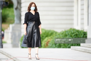 Isabel Díaz Ayuso feet photo thumbnail