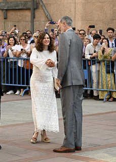 Isabel Díaz Ayuso feet photo thumbnail