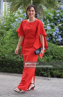 Isabel Díaz Ayuso feet photo thumbnail