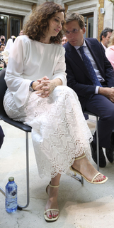 Isabel Díaz Ayuso feet photo thumbnail