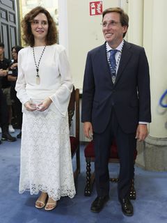 Isabel Díaz Ayuso feet photo thumbnail