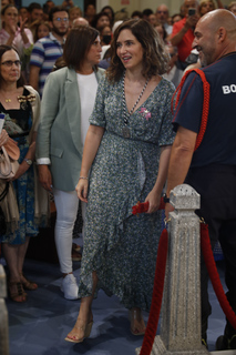 Isabel Díaz Ayuso feet photo thumbnail