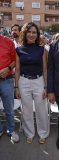 Isabel Díaz Ayuso feet photo 1