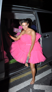Isabel Hodgins feet photo 1