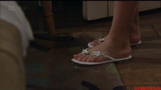 Isabel Hodgins feet photo 3
