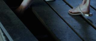 Isabel Lucas feet photo thumbnail