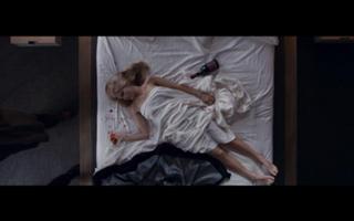 Isabel Lucas feet photo thumbnail