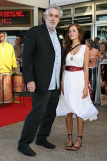 Isabel Lucas feet photo thumbnail