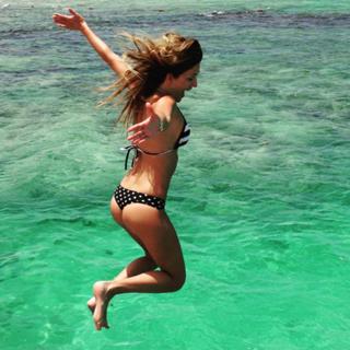 Isabel Macedo feet photo 16
