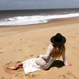 Isabel Macedo feet photo 7