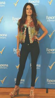 Isabel Macedo feet photo 14