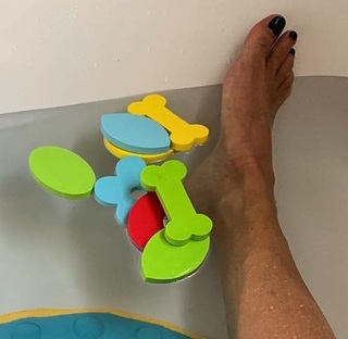 Isabel Macedo feet photo 1