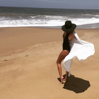 Isabel Macedo feet photo 19