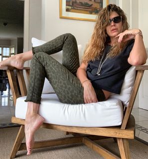 Isabel Macedo feet photo 17