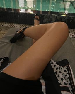 Isabel Macedo feet photo 4