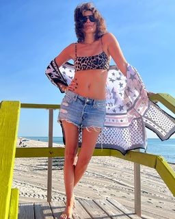 Isabel Macedo feet photo 2