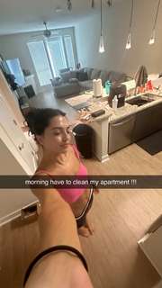Isabela Lopez feet photo 8