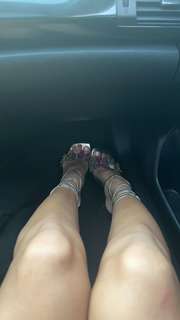 Isabela Lopez feet photo 4