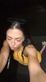 Isabela Lopez feet photo 2