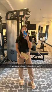 Isabela Lopez feet photo 20