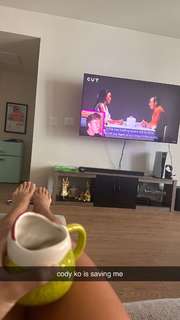 Isabela Lopez feet photo 8