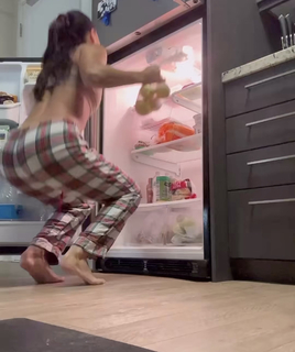 Isabela Lopez feet photo 5